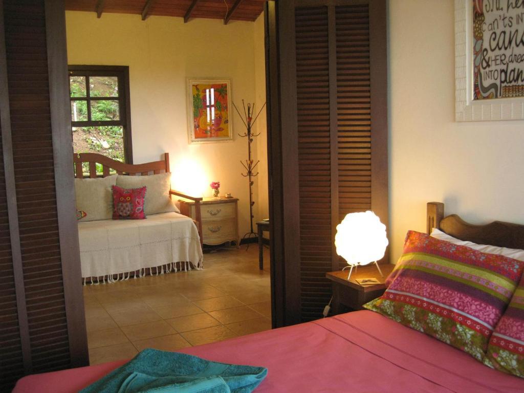 Flor Morena Guesthouse Armacao dos Buzios Oda fotoğraf